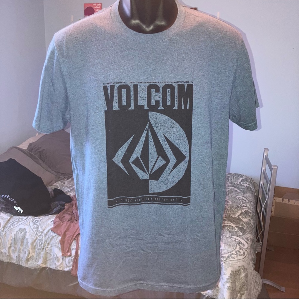 Men’s Volcom T-Shirt